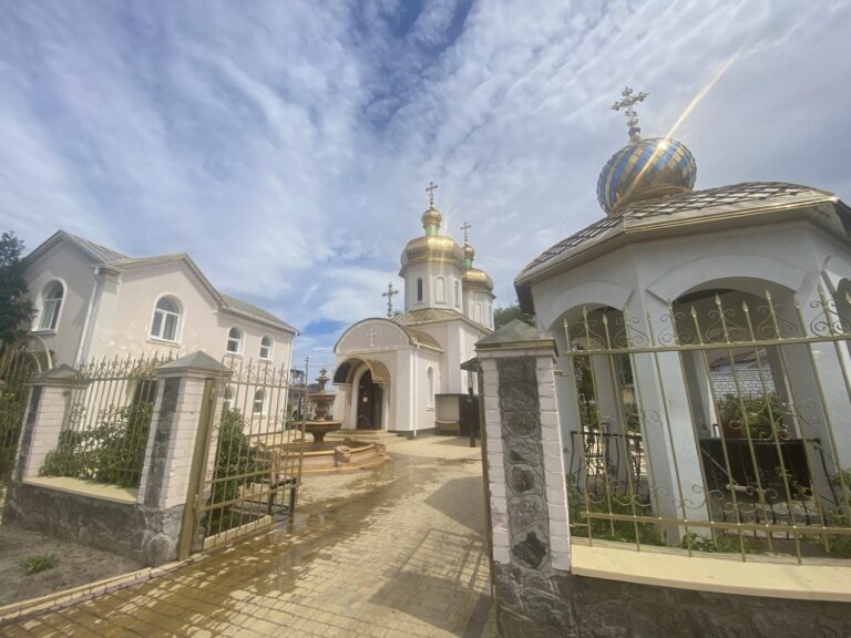 Фото монастиря