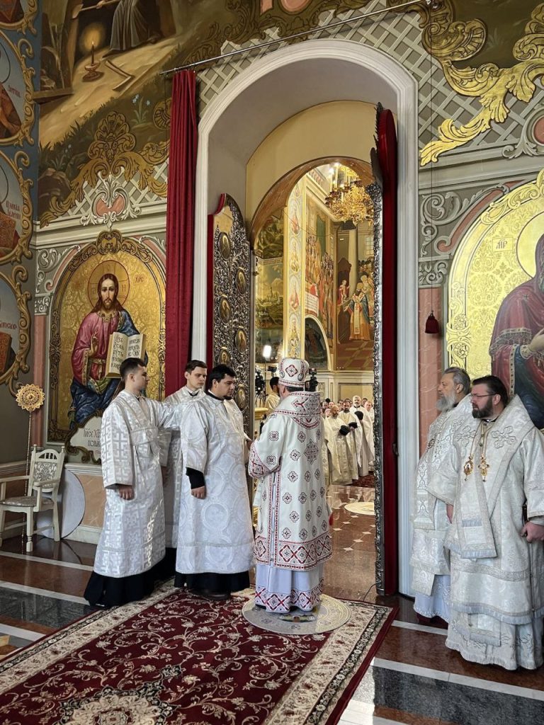 Возведення в сан ієродиякона