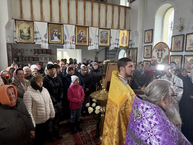 08 листопада 2025 .Свято Архістратига Божого Михаїла і інших небесних сил бесплотних у Свято-Михайлівському монастирі с.Шишаки