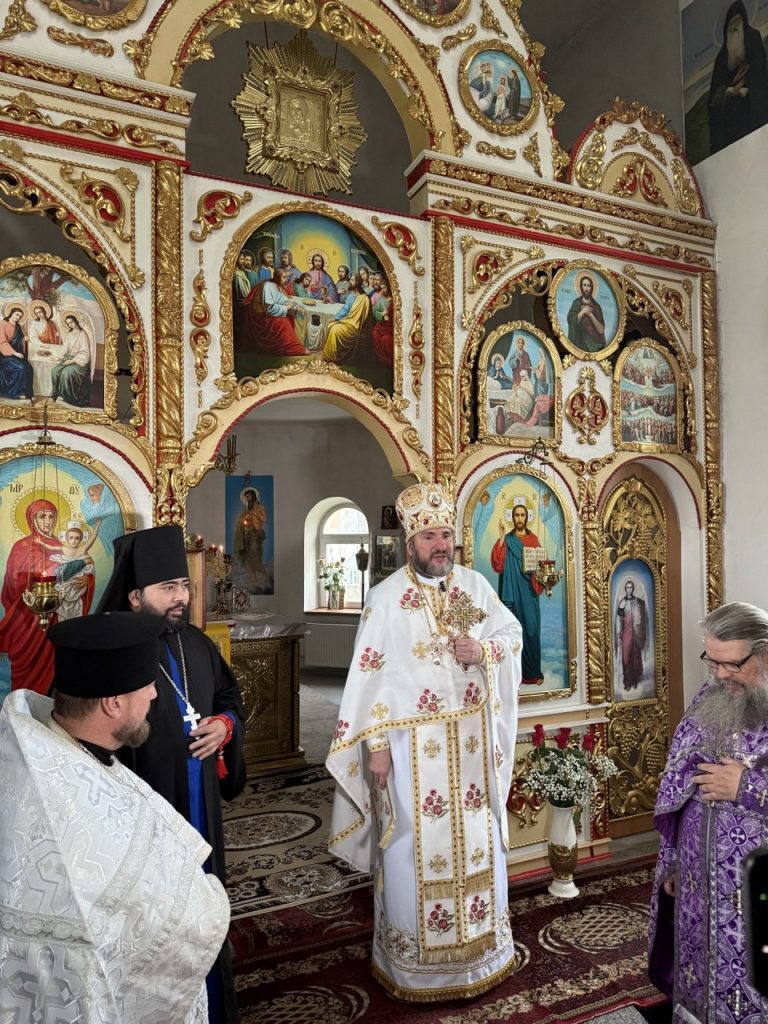 08 листопада 2025 .Свято Архістратига Божого Михаїла і інших небесних сил бесплотних у Свято-Михайлівському монастирі с.Шишаки