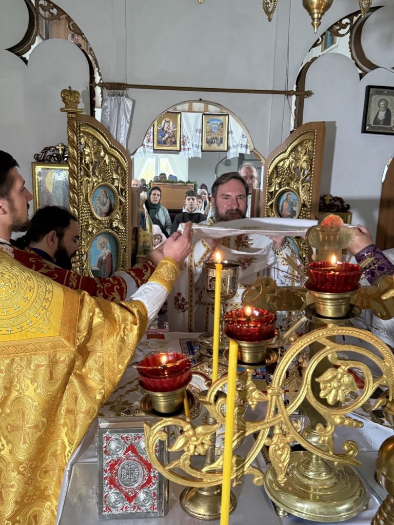 08 листопада 2025 .Свято Архістратига Божого Михаїла і інших небесних сил бесплотних у Свято-Михайлівському монастирі с.Шишаки