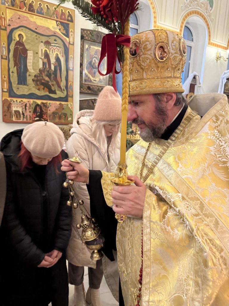 Всенічне бдіння напередодні дня пам’яті Святителя Миколая,архієпископа Мир Лікійських,чудотворця.
