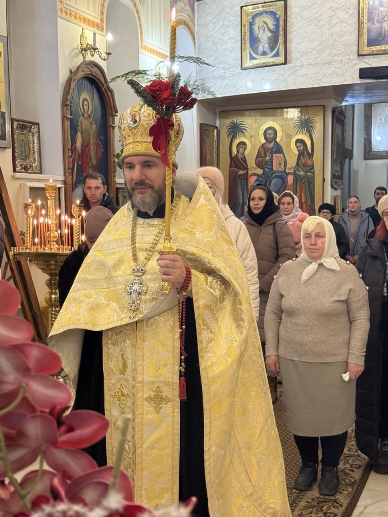 Всенічне бдіння напередодні дня пам’яті Святителя Миколая,архієпископа Мир Лікійських,чудотворця.