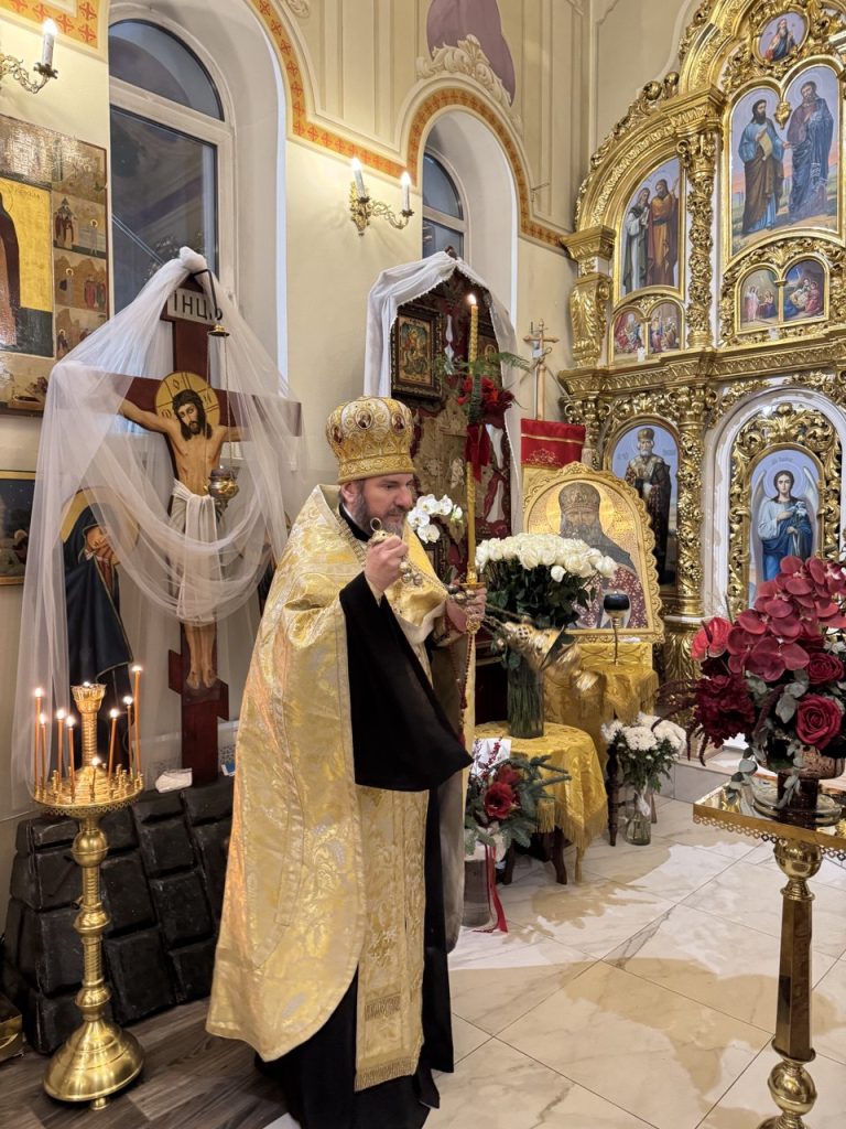 Всенічне бдіння напередодні дня пам’яті Святителя Миколая,архієпископа Мир Лікійських,чудотворця.