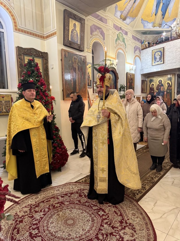 Всенічне бдіння напередодні дня пам’яті Святителя Миколая,архієпископа Мир Лікійських,чудотворця.
