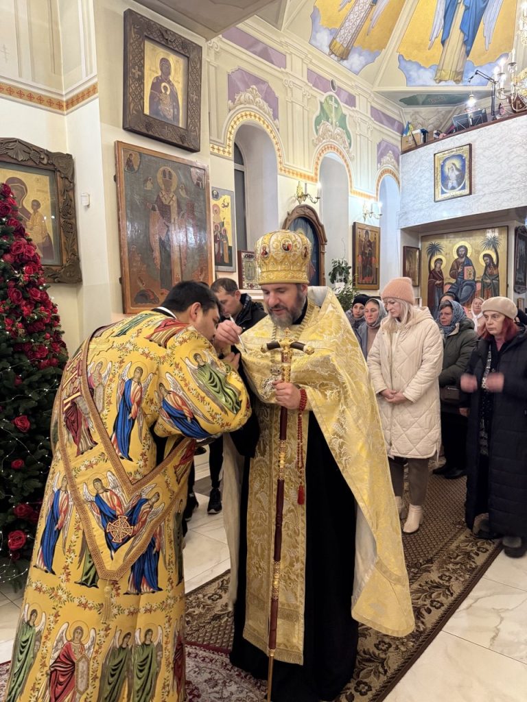 Всенічне бдіння напередодні дня пам’яті Святителя Миколая,архієпископа Мир Лікійських,чудотворця.