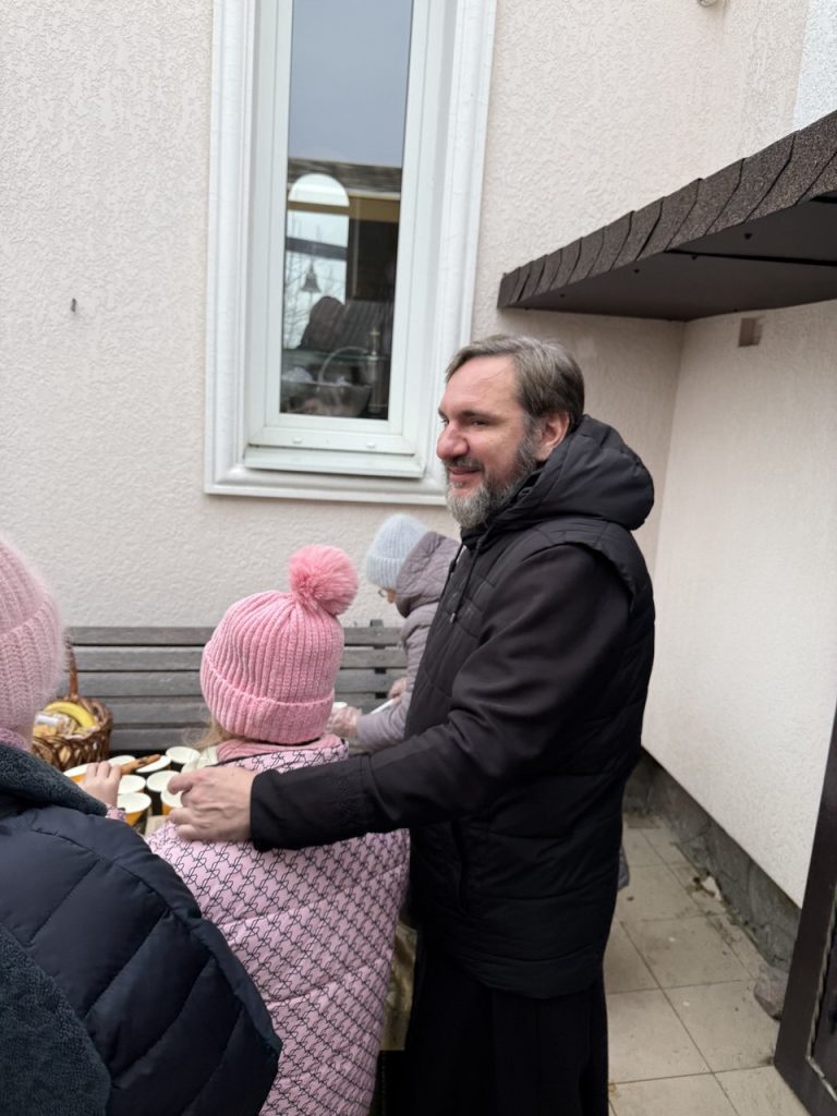 Божественна Літургія у день пам’яті Святителя Миколая ,архієпископа Мир Лікійських,чудотворця.