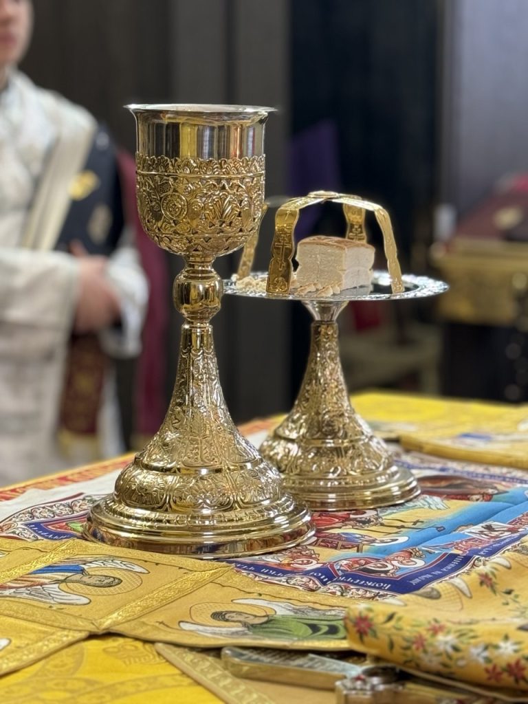 Божественна Літургія у день пам’яті Святителя Миколая ,архієпископа Мир Лікійських,чудотворця.