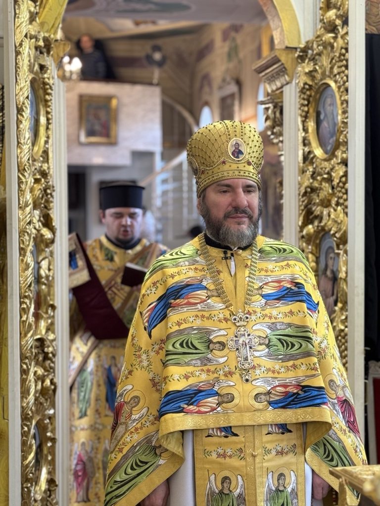 Божественна Літургія у день пам’яті Святителя Миколая ,архієпископа Мир Лікійських,чудотворця.