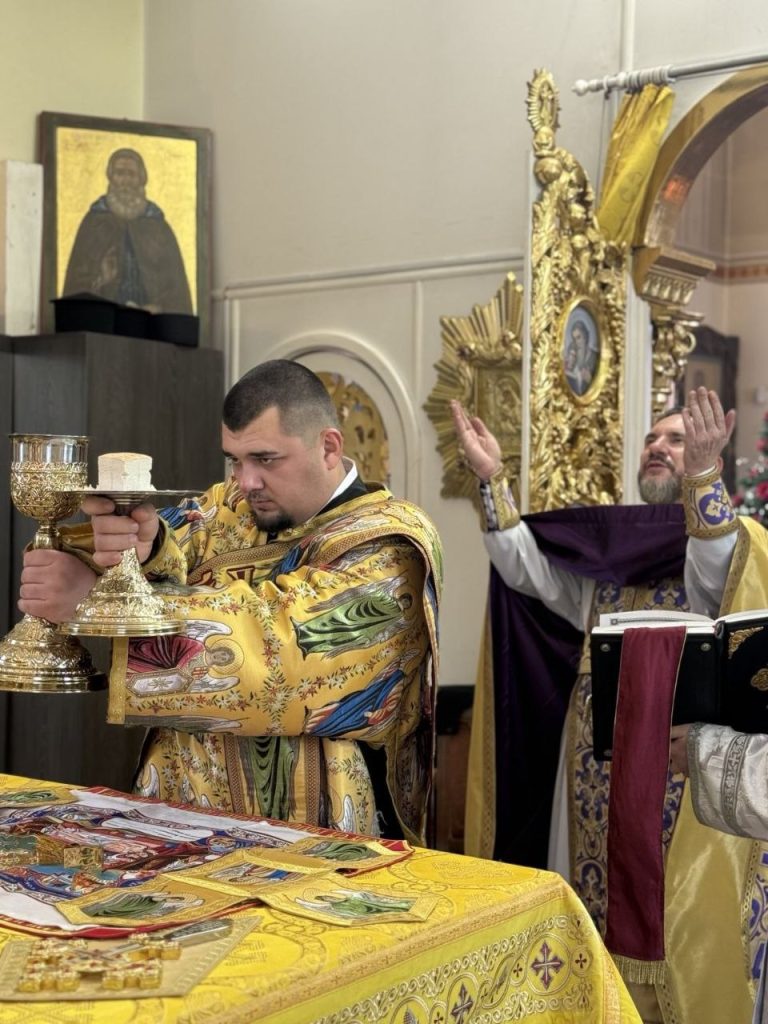27 неділя після П’ятдесятниці.Божественна Літургія.