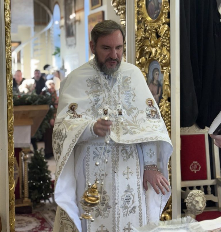 У неділю по Різдві Христовому архімандрит Феодосій очолив Божественну літургію.