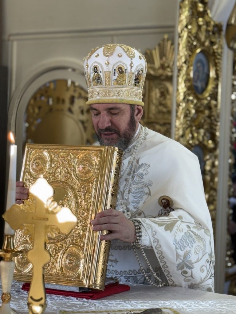 У неділю по Різдві Христовому архімандрит Феодосій очолив Божественну літургію.