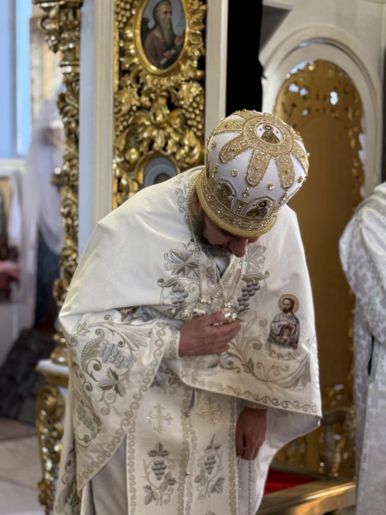 У неділю по Різдві Христовому архімандрит Феодосій очолив Божественну літургію.