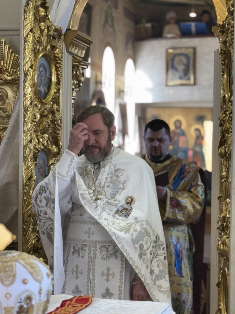 У неділю по Різдві Христовому архімандрит Феодосій очолив Божественну літургію.