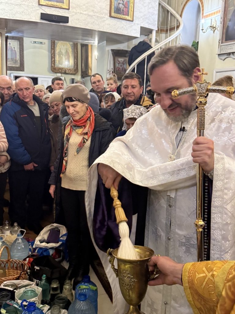 Всенічне бдіння напередодні свята Богоявлення.