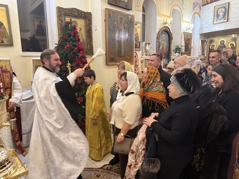 Всенічне бдіння напередодні свята Богоявлення.