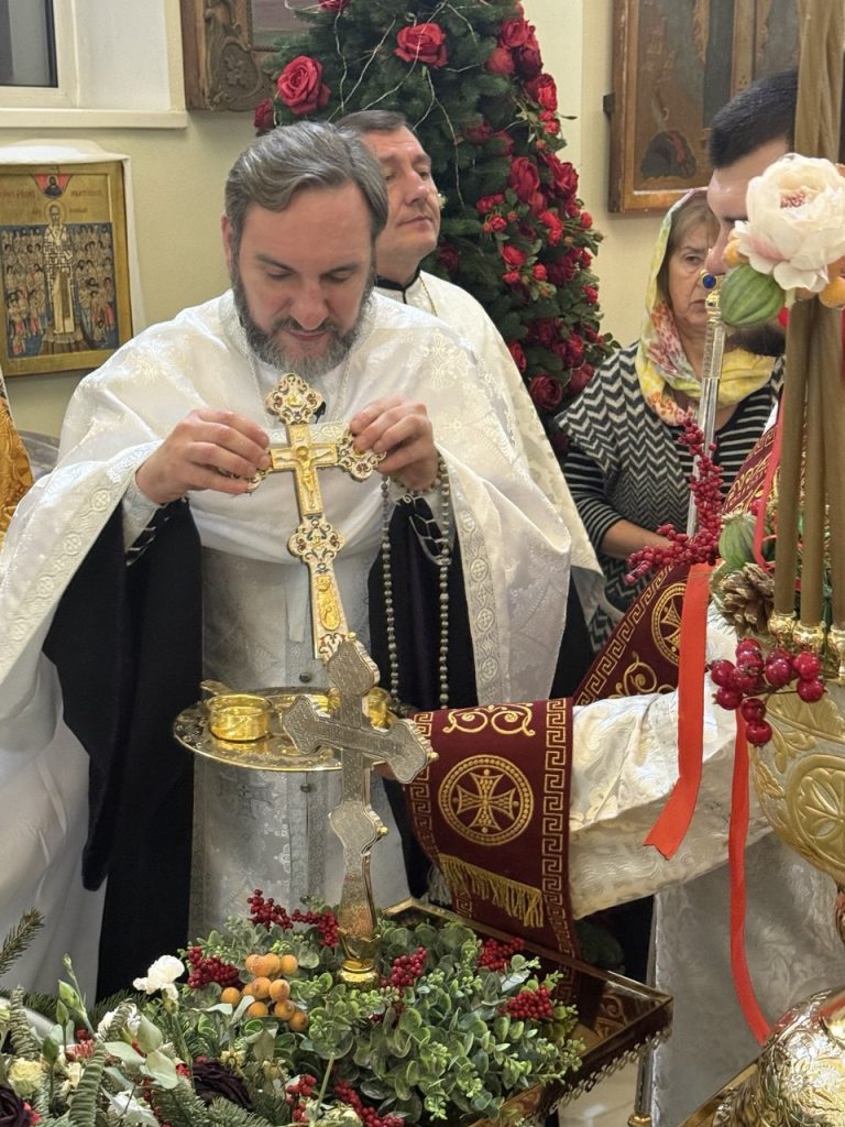 Всенічне бдіння напередодні свята Богоявлення.