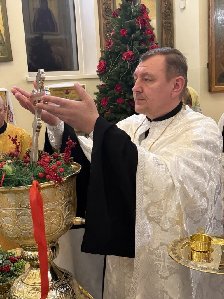 Всенічне бдіння напередодні свята Богоявлення.