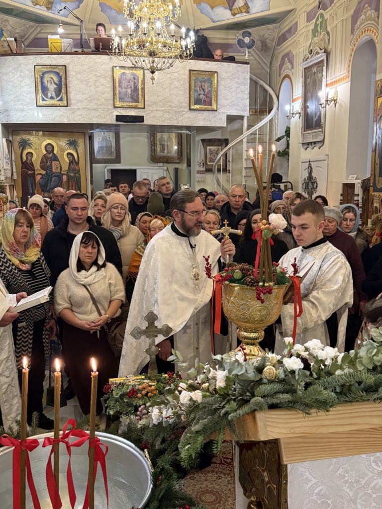 Всенічне бдіння напередодні свята Богоявлення.