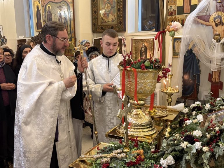 Всенічне бдіння напередодні свята Богоявлення.