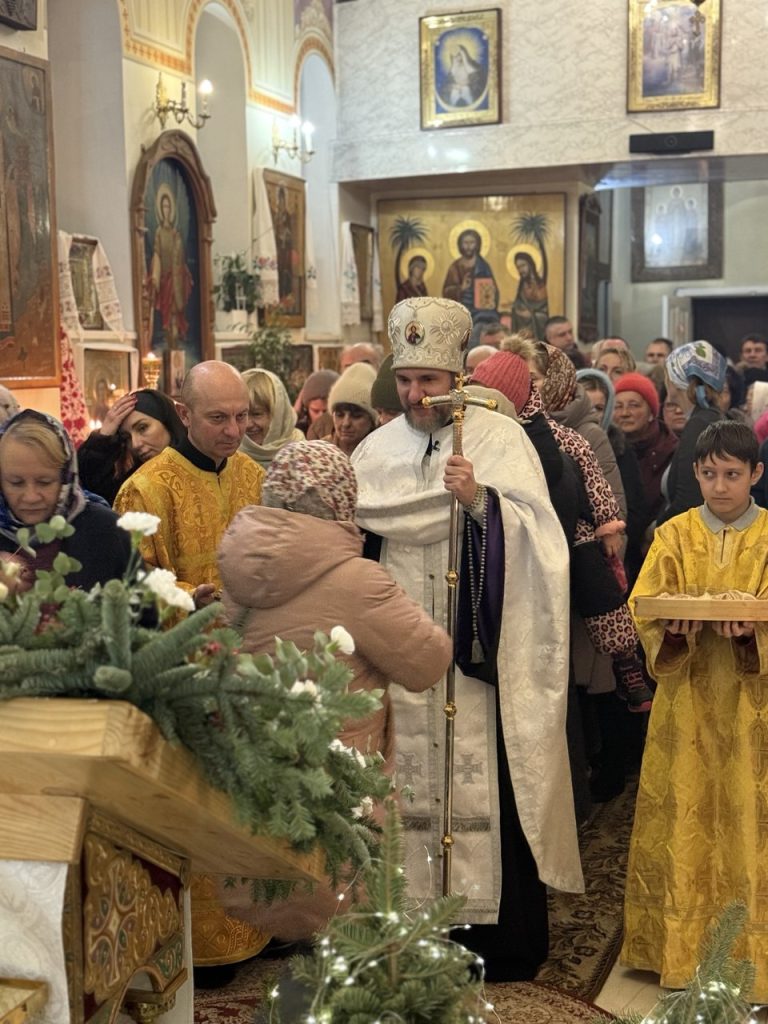 Всенічне бдіння напередодні свята Богоявлення.