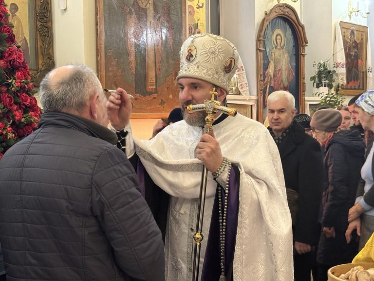 Всенічне бдіння напередодні свята Богоявлення.