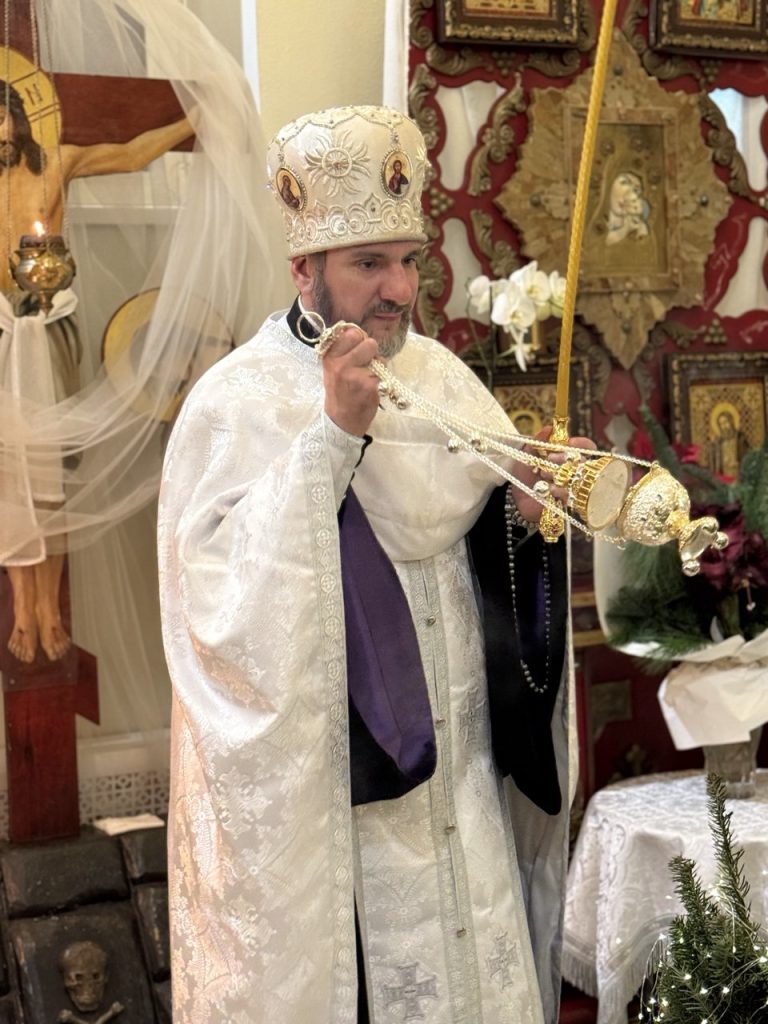 Всенічне бдіння напередодні свята Богоявлення.