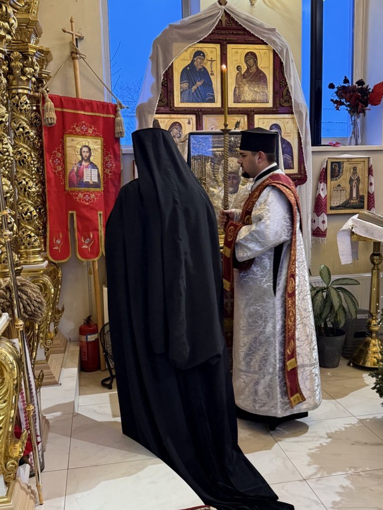 Всенічне бдіння напередодні свята Богоявлення.