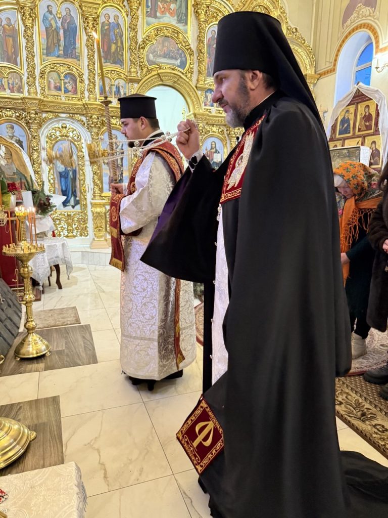 Всенічне бдіння напередодні свята Богоявлення.