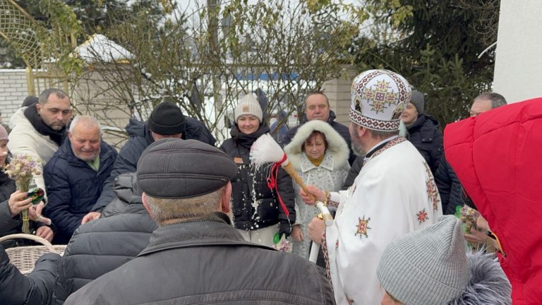 СВЯТО БОГОЯВЛЕННЯ(ХРЕЩЕННЯ ГОСПОДНЄ).ВЕЛИКЕ ОСВЯЧЕННЯ ВОДИ.
