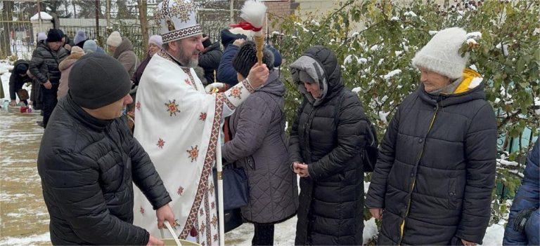 СВЯТО БОГОЯВЛЕННЯ(ХРЕЩЕННЯ ГОСПОДНЄ).ВЕЛИКЕ ОСВЯЧЕННЯ ВОДИ.