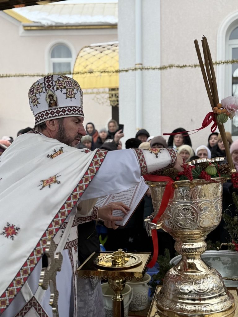 СВЯТО БОГОЯВЛЕННЯ(ХРЕЩЕННЯ ГОСПОДНЄ).ВЕЛИКЕ ОСВЯЧЕННЯ ВОДИ.