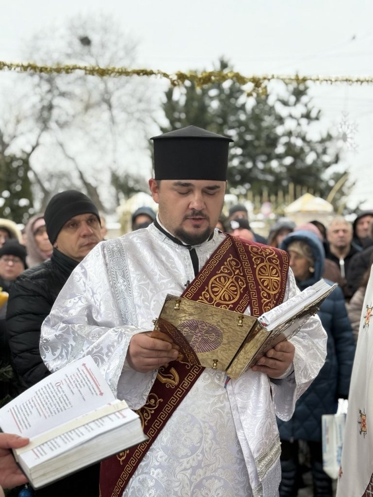 СВЯТО БОГОЯВЛЕННЯ(ХРЕЩЕННЯ ГОСПОДНЄ).ВЕЛИКЕ ОСВЯЧЕННЯ ВОДИ.