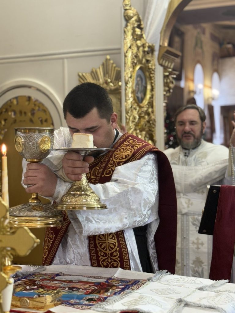 СВЯТО БОГОЯВЛЕННЯ(ХРЕЩЕННЯ ГОСПОДНЄ).ВЕЛИКЕ ОСВЯЧЕННЯ ВОДИ.