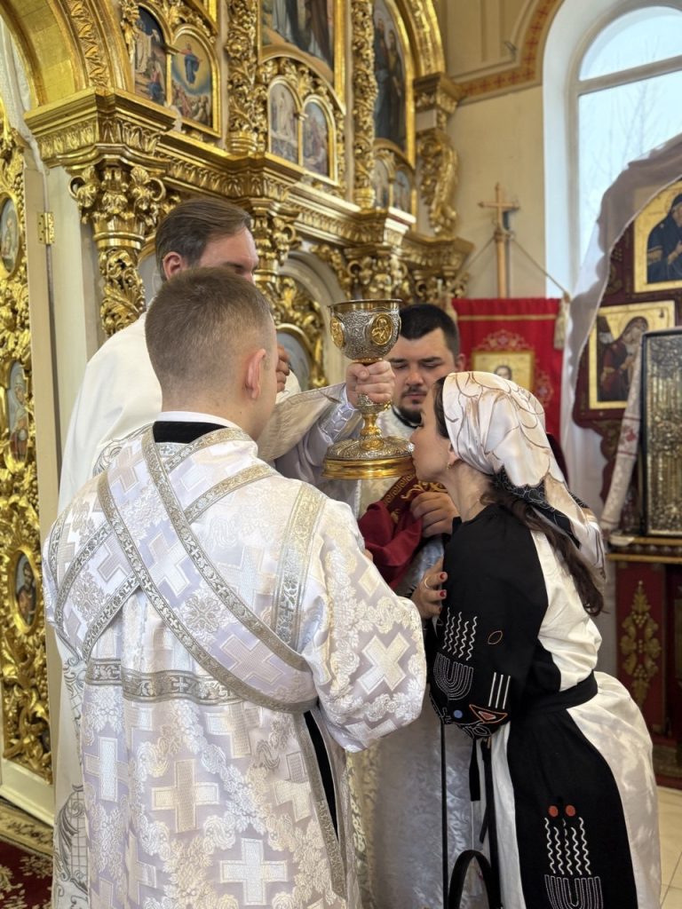 СВЯТО БОГОЯВЛЕННЯ(ХРЕЩЕННЯ ГОСПОДНЄ).ВЕЛИКЕ ОСВЯЧЕННЯ ВОДИ.