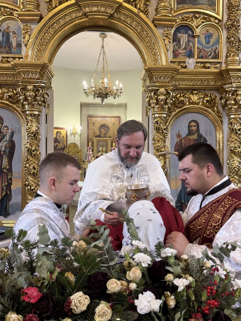 СВЯТО БОГОЯВЛЕННЯ(ХРЕЩЕННЯ ГОСПОДНЄ).ВЕЛИКЕ ОСВЯЧЕННЯ ВОДИ.