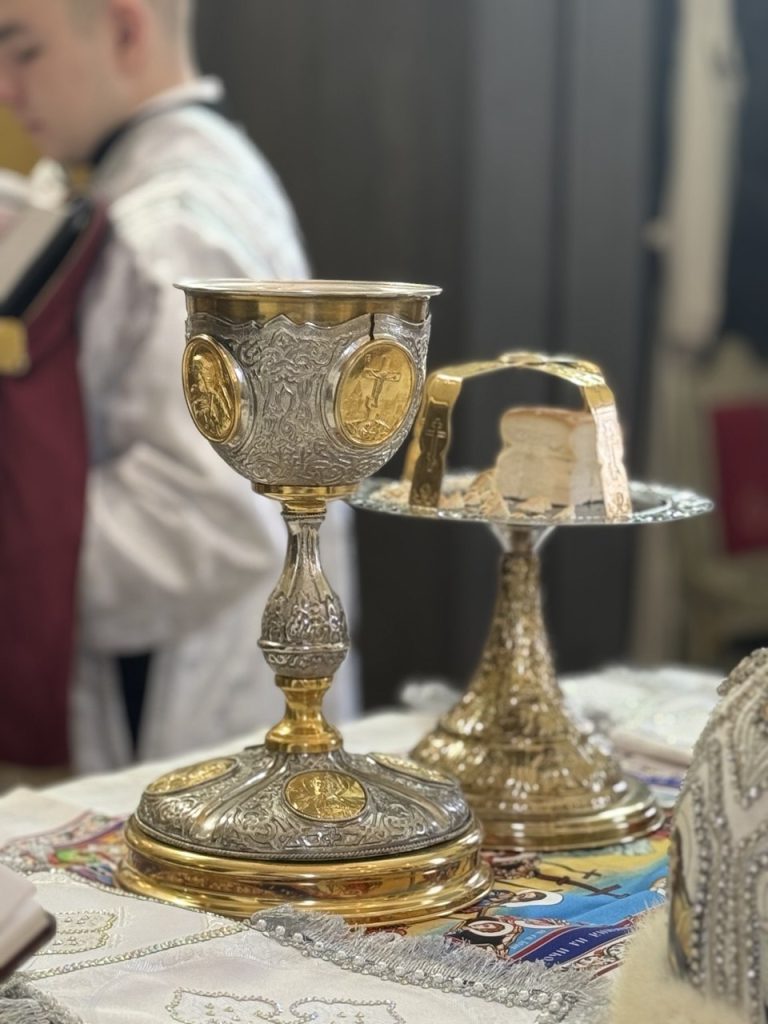 СВЯТО БОГОЯВЛЕННЯ(ХРЕЩЕННЯ ГОСПОДНЄ).ВЕЛИКЕ ОСВЯЧЕННЯ ВОДИ.