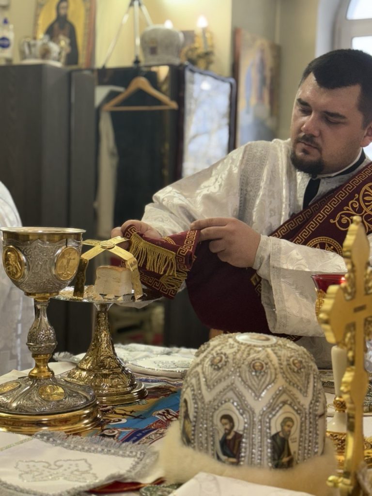 СВЯТО БОГОЯВЛЕННЯ(ХРЕЩЕННЯ ГОСПОДНЄ).ВЕЛИКЕ ОСВЯЧЕННЯ ВОДИ.