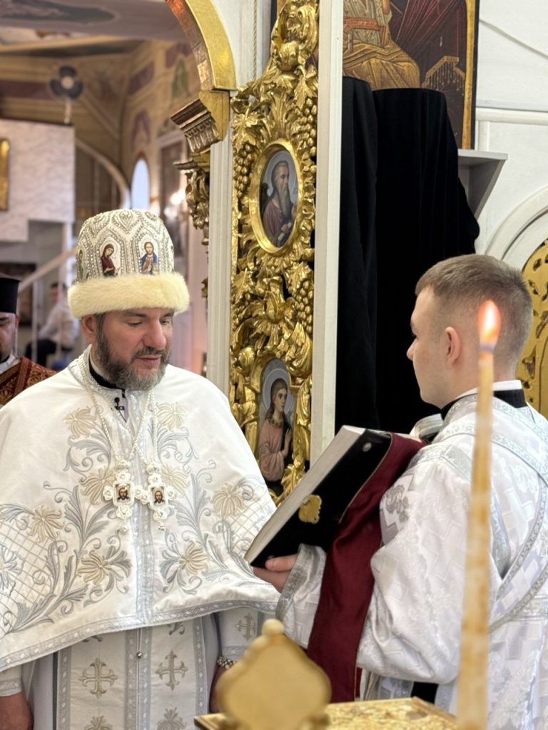 СВЯТО БОГОЯВЛЕННЯ(ХРЕЩЕННЯ ГОСПОДНЄ).ВЕЛИКЕ ОСВЯЧЕННЯ ВОДИ.