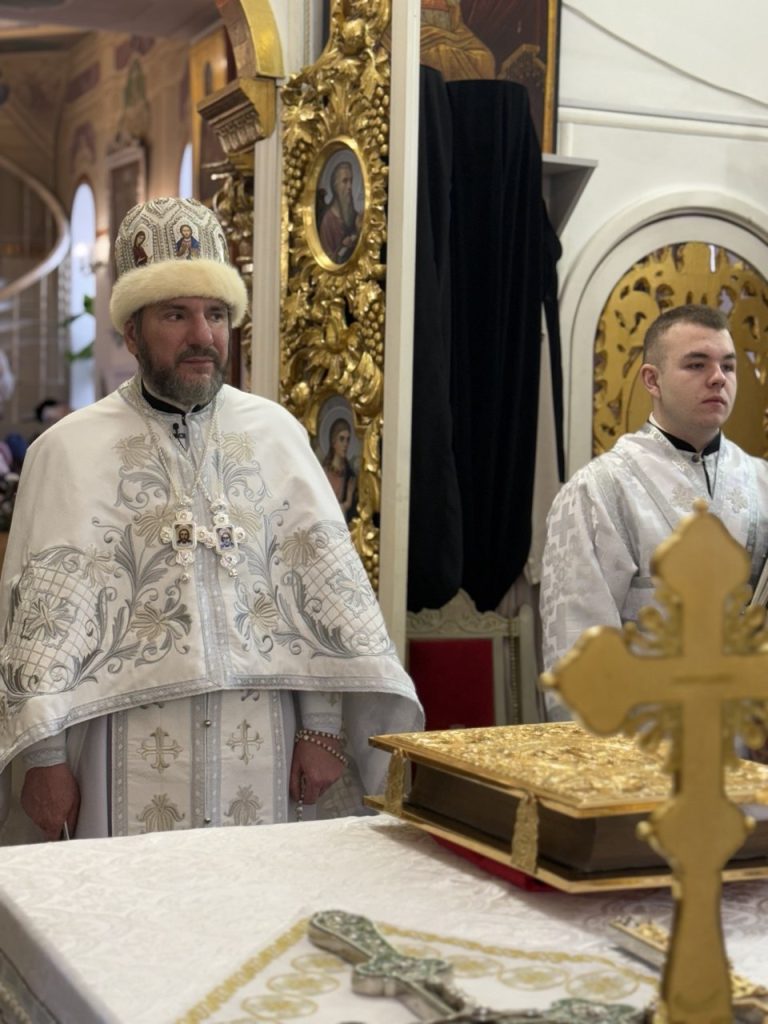 СВЯТО БОГОЯВЛЕННЯ(ХРЕЩЕННЯ ГОСПОДНЄ).ВЕЛИКЕ ОСВЯЧЕННЯ ВОДИ.