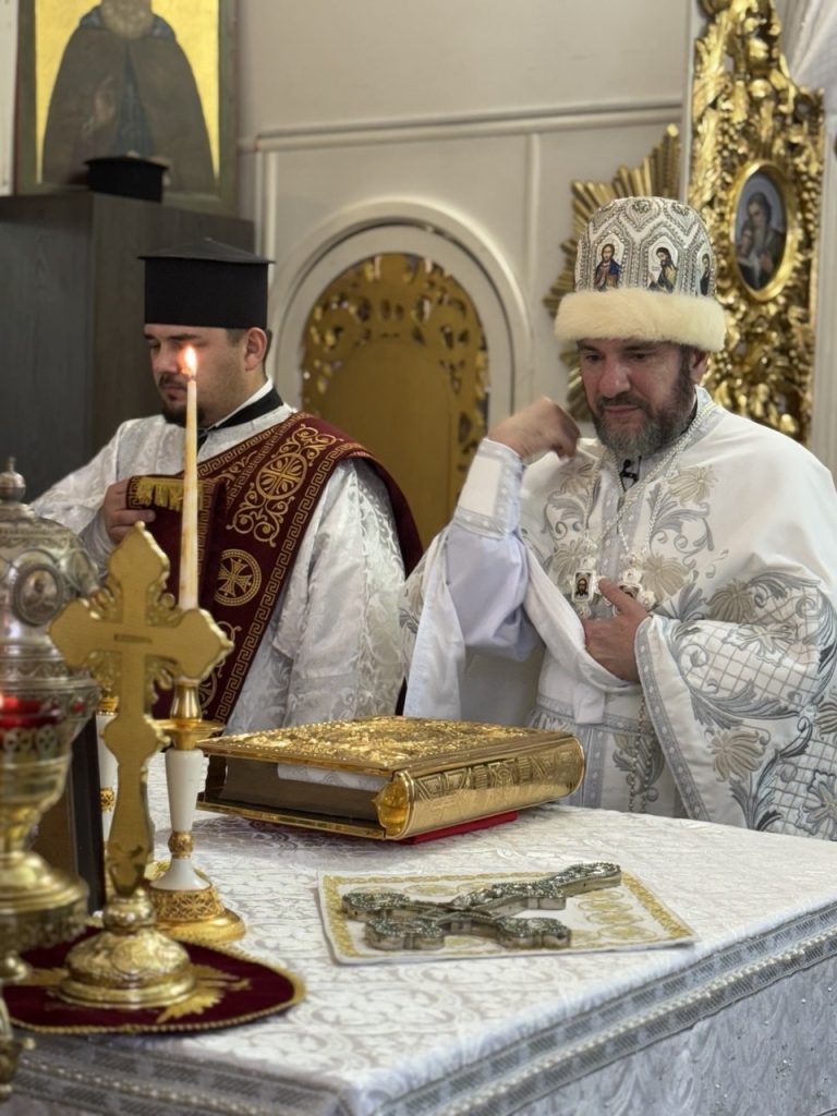 СВЯТО БОГОЯВЛЕННЯ(ХРЕЩЕННЯ ГОСПОДНЄ).ВЕЛИКЕ ОСВЯЧЕННЯ ВОДИ.