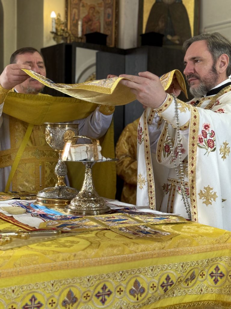 Неділя сиропусна, прощена. Спомин Адамового вигнання з раю.