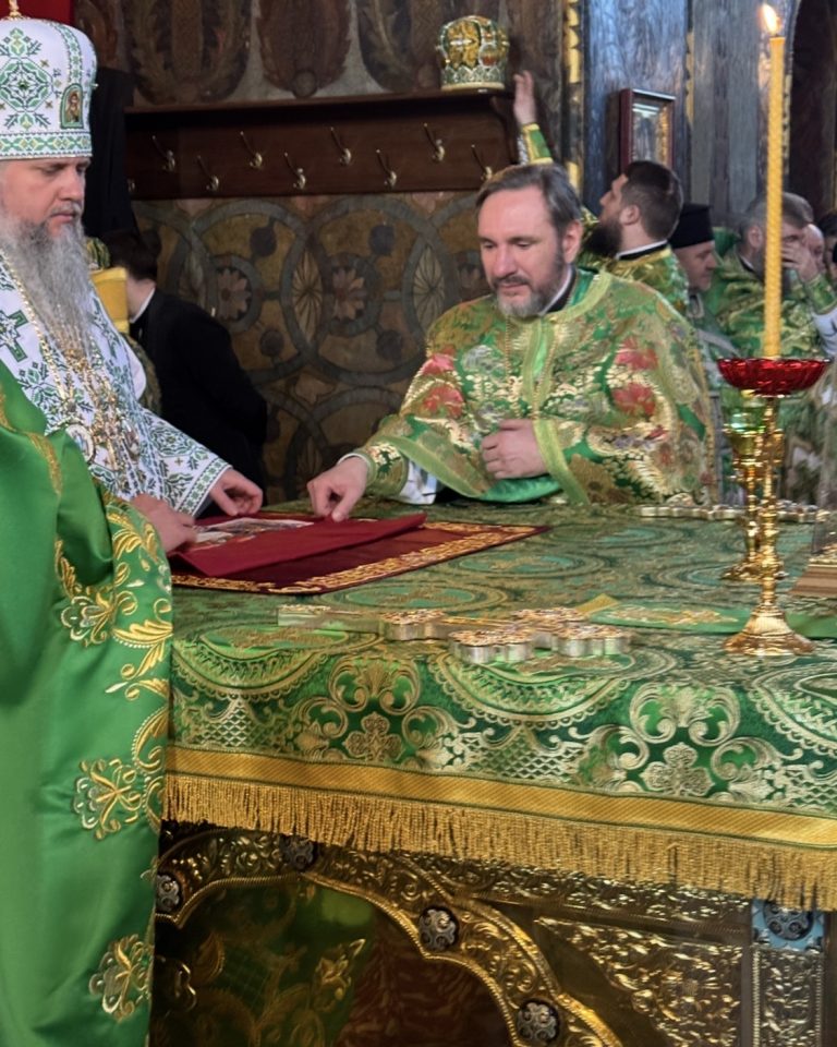 Молитовне відвідування святинь.#22
