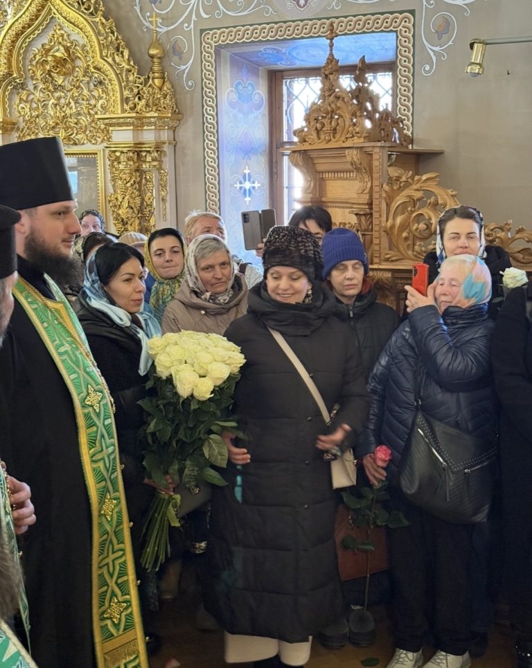 Молитовне відвідування святинь.#17