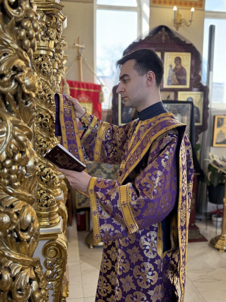 Неділя Хрестопоклона.
