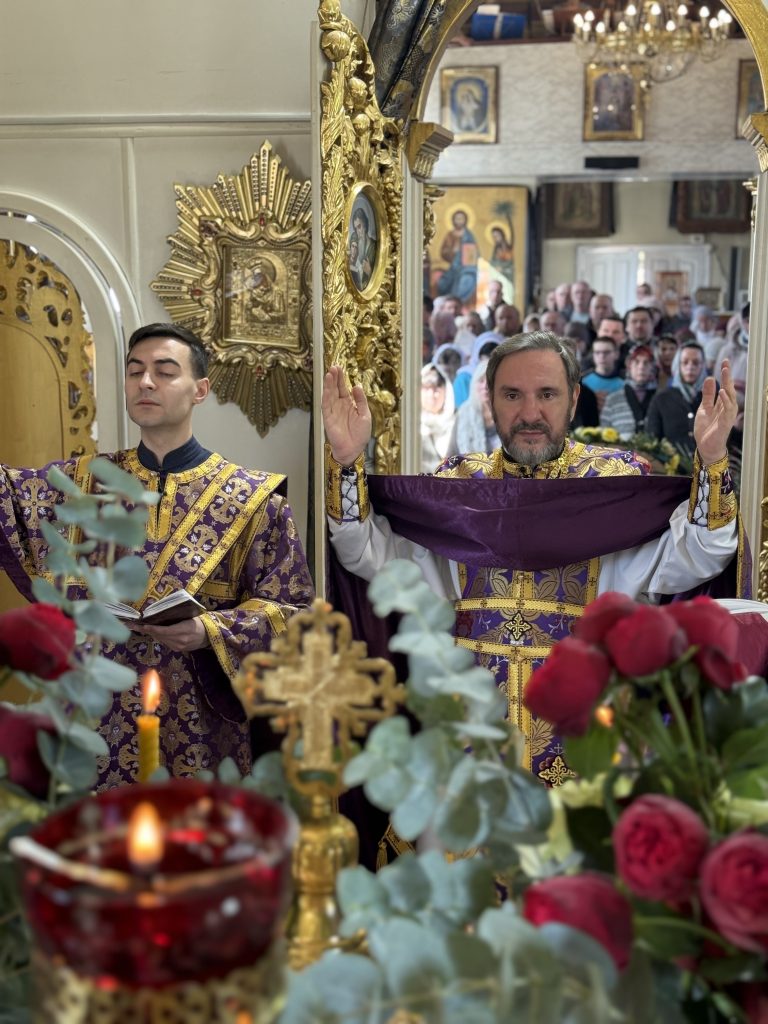 Неділя Хрестопоклона.