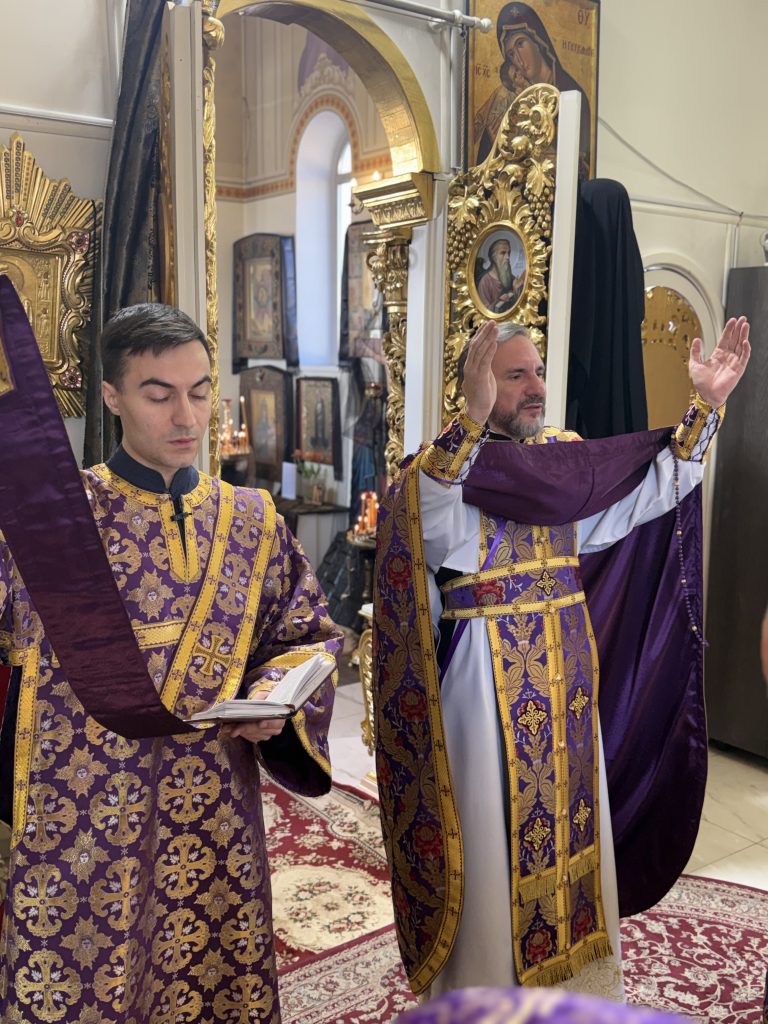 Неділя Хрестопоклона.
