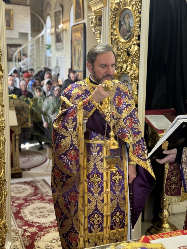 Неділя Хрестопоклона.