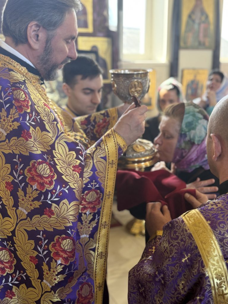 Неділя Хрестопоклона.