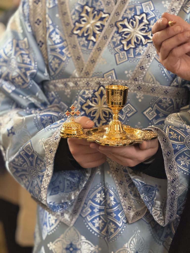Вечірня Благовіщення Пресвятої Богородиці.